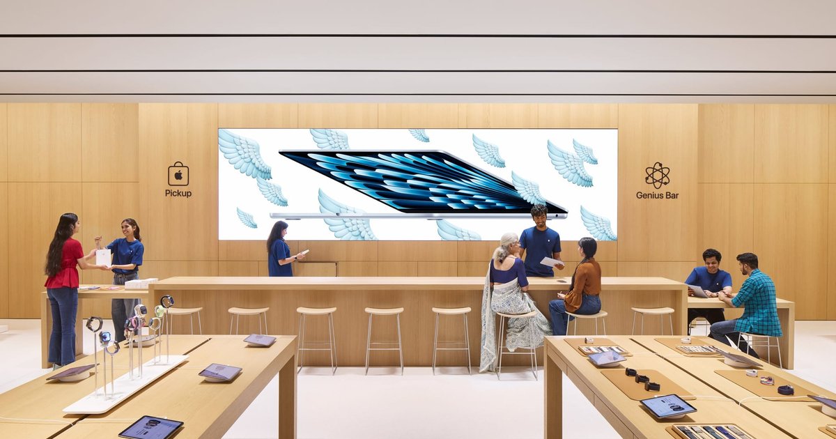 Apple перестраивает магазины: возвращает стойки Genius Bar и убирает видеостены